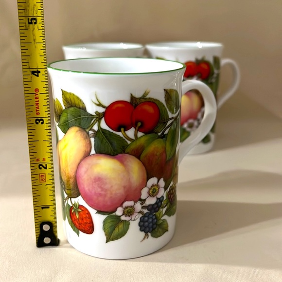 Set of 3 Harvest by Crown Trent, China Mug E1285 - Picture 2 of 5